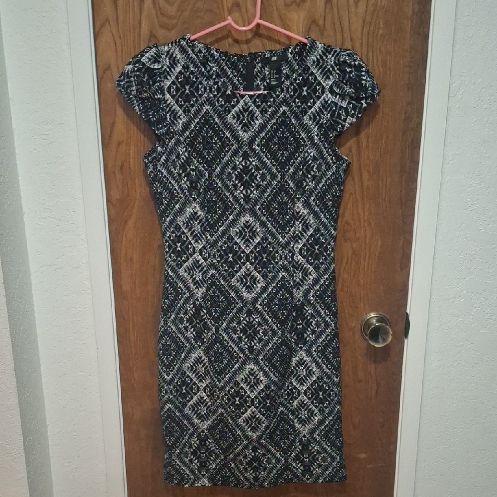 Elegant Black and White Patterned Dress